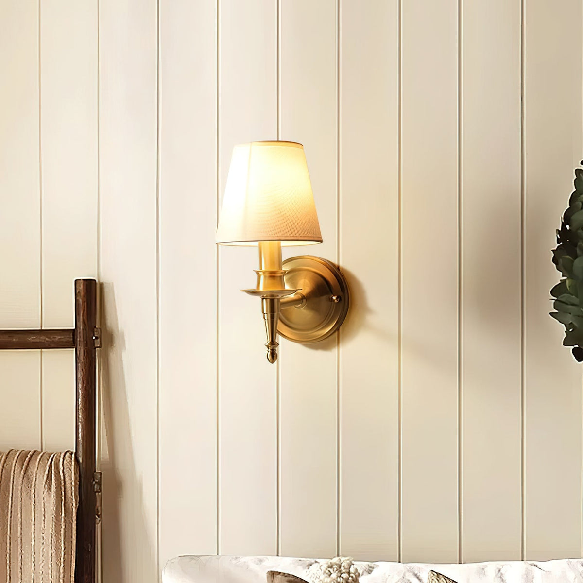 Vakker Limited Payson Brass Wall Lamp — Detail View 11
