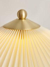 Perla Pleated Table Lamp - Vakkerlight