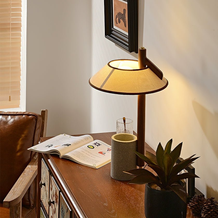 Pinnacle Table Lamp - Vakkerlight