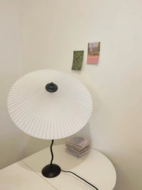 Pleated Hat Table Lamp - Vakkerlight