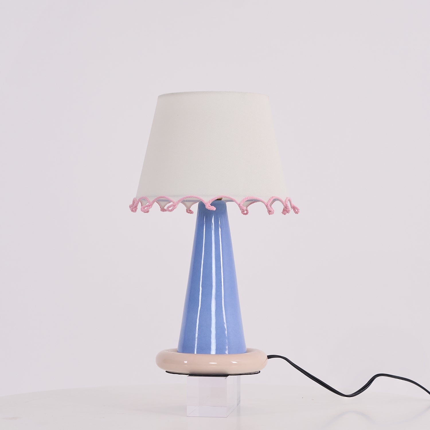 Ribbon Table Lamp - Vakkerlight