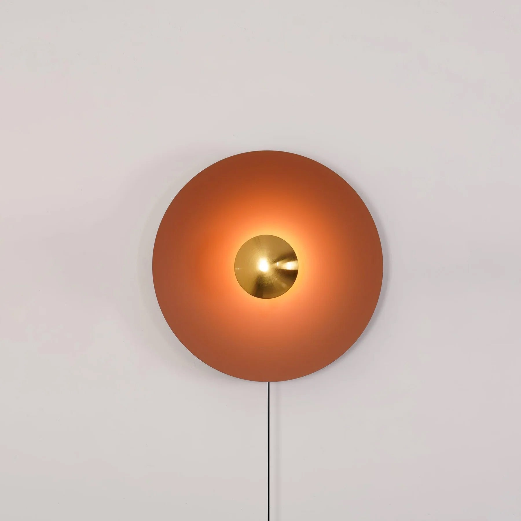 Simplicity Glow Plug - in Wall Light - Vakkerlight