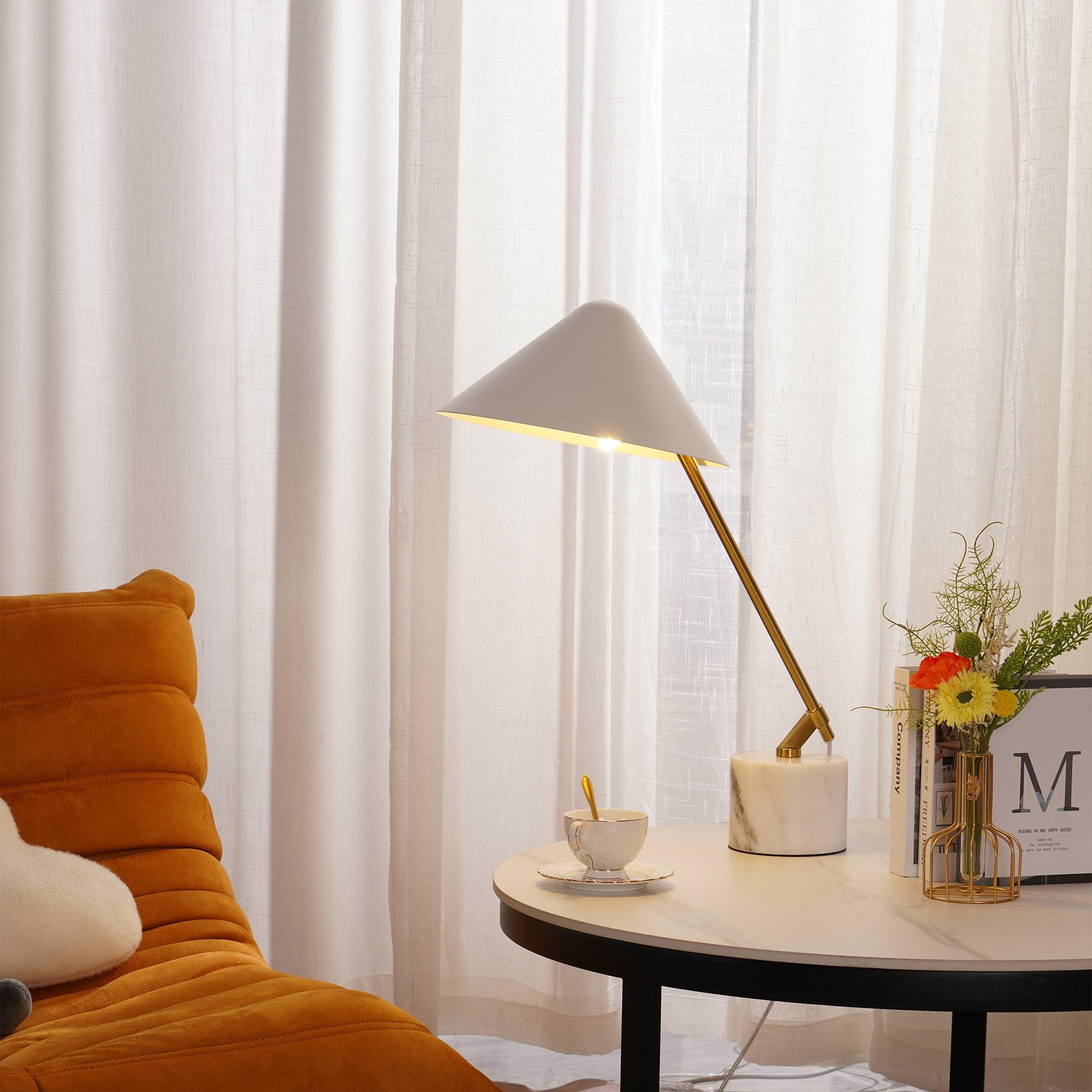 Small Hat Table Lamp - Vakkerlight