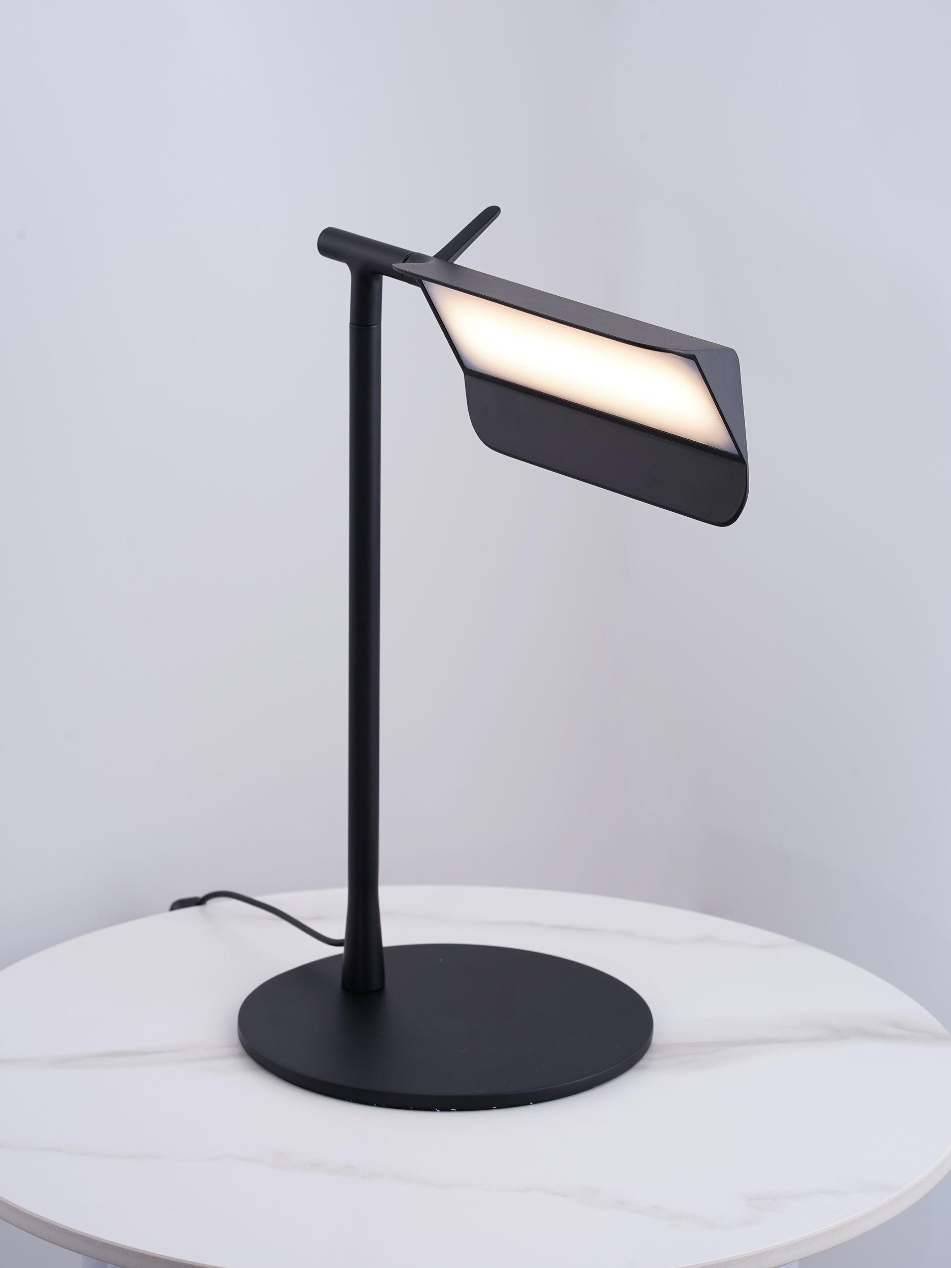 Pivot Ease Table Lamp - Vakkerlight