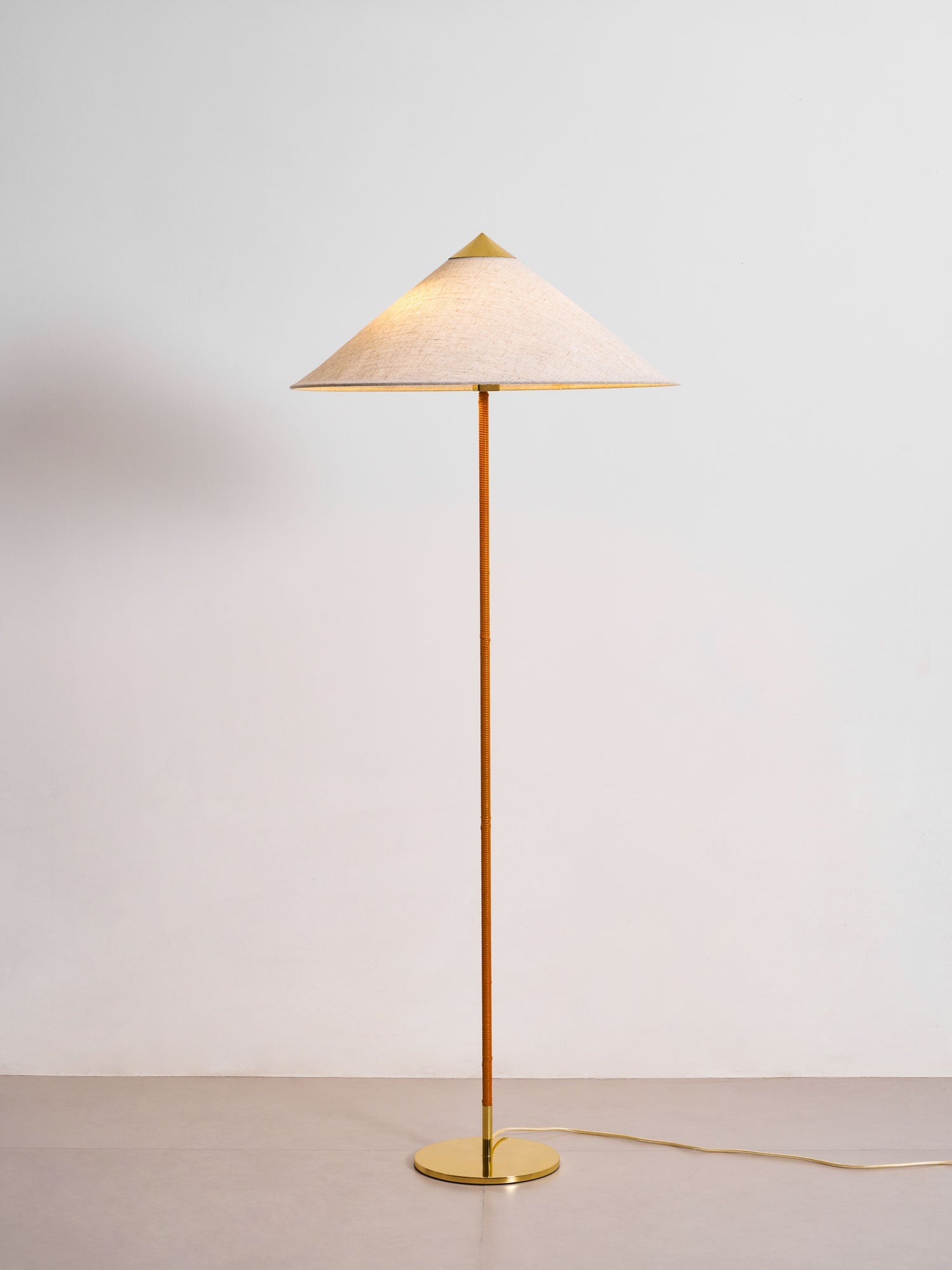Tynell Floor Lamp - Vakkerlight