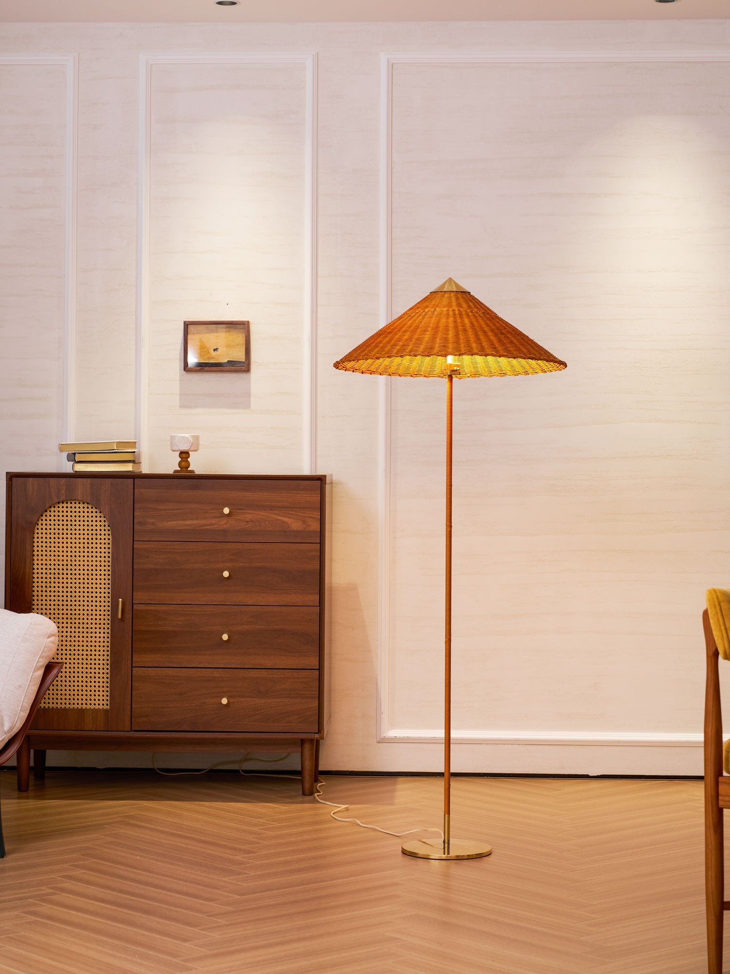Tynell Floor Lamp - Vakkerlight