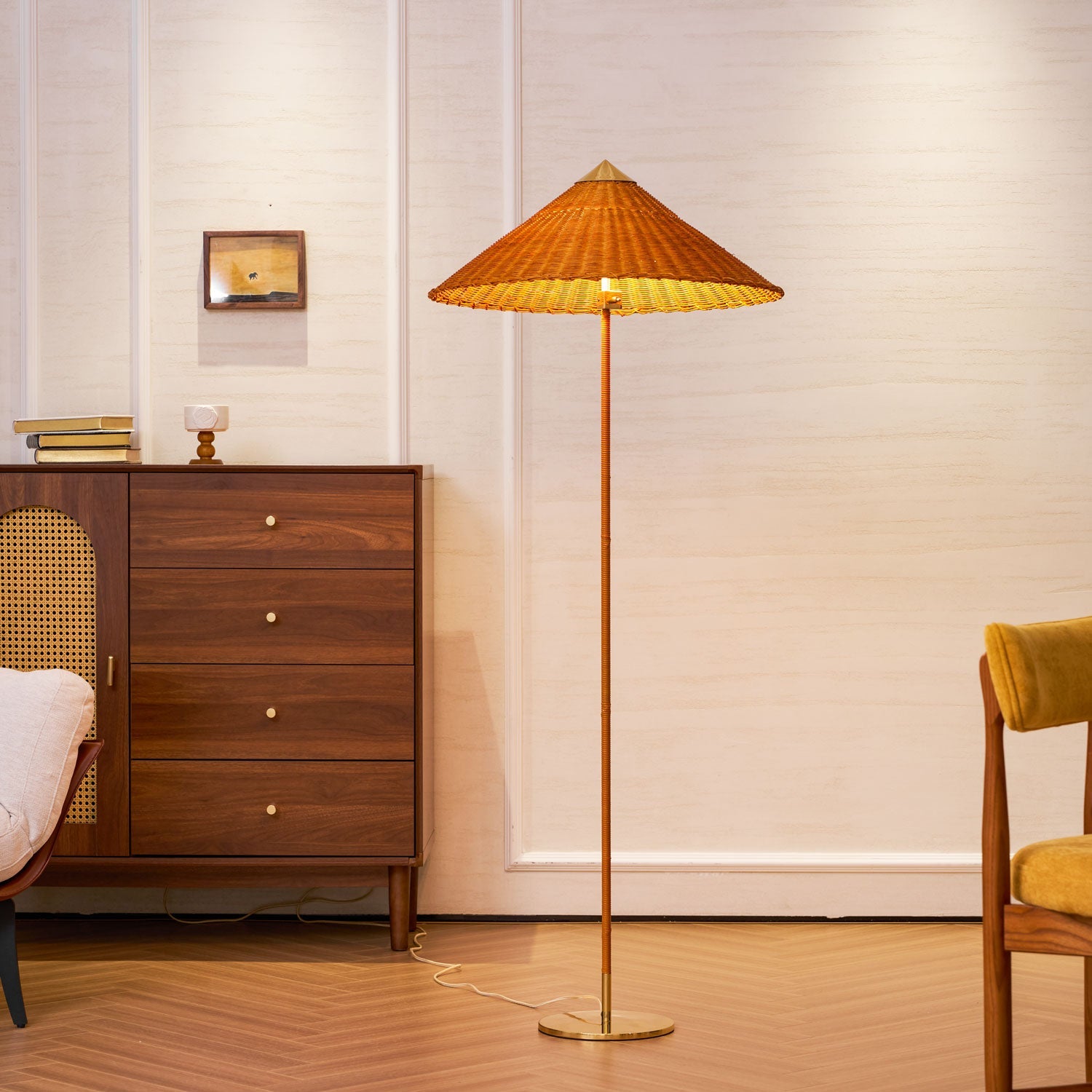 Tynell Floor Lamp - Vakkerlight