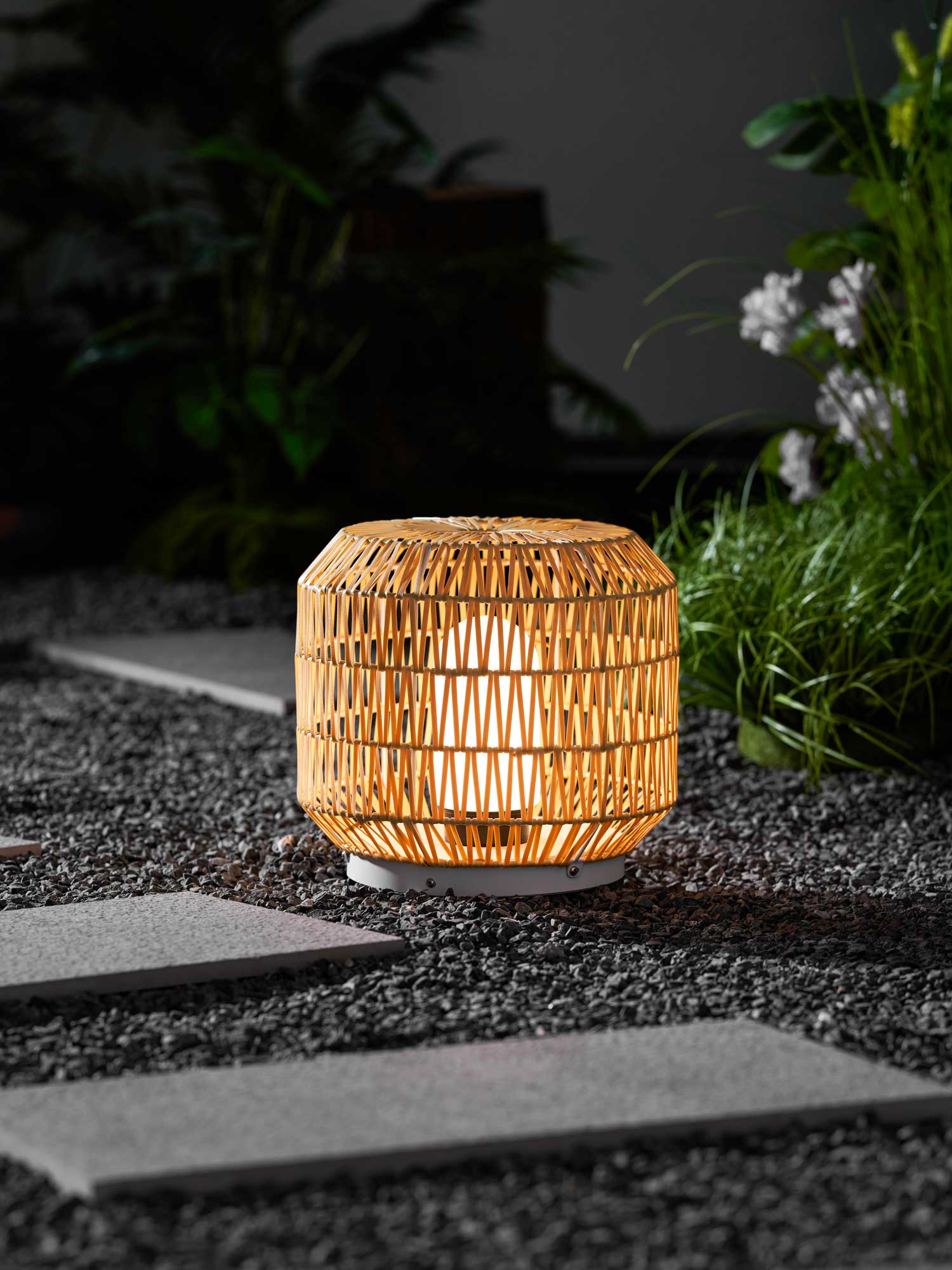 Woven Rattan Outdoor Lamp - Vakkerlight
